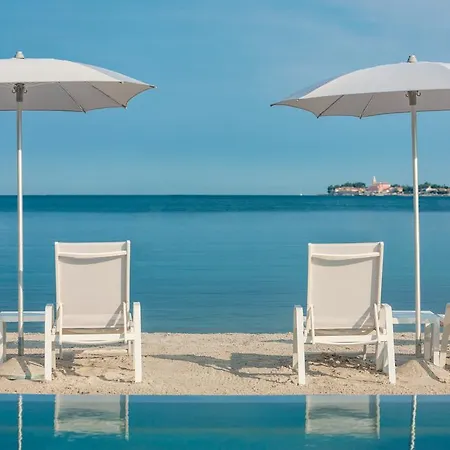 Prázdninový areál Mediterranean Mobile Homes Village In Camping Lanterna 4*