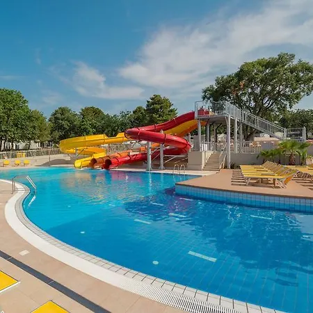 Mediterranean Mobile Homes Village In Camping Lanterna Tar-Vabriga